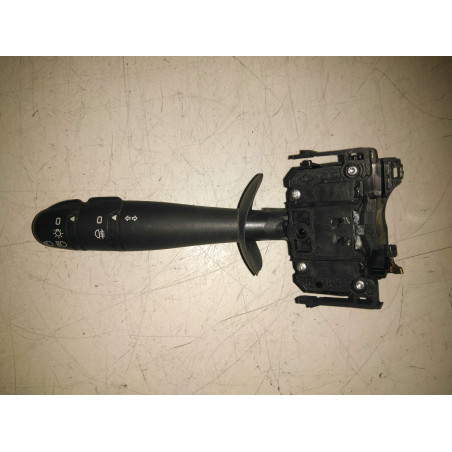 Commodo de clignotant Trafic 01-06 Ref : 8200878343