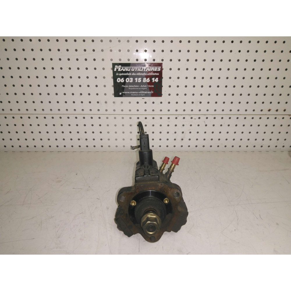 pompe a injection boxer 2l / 2,2 l  Ref : 0445010046