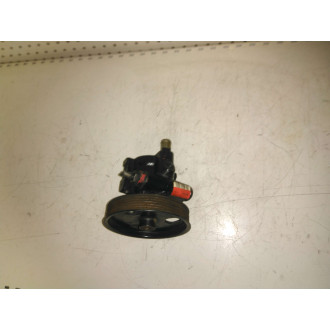 pompe de direction assistée Renault Kangoo  Ref : 8200562164