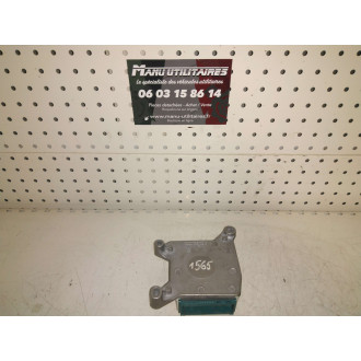 Calculateur air bag trafic Vivaro primastar