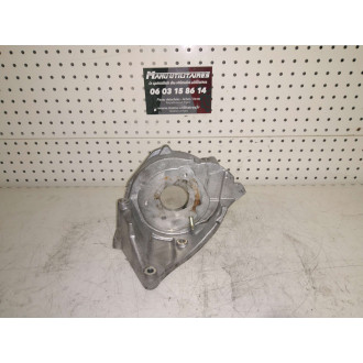 support de pompe a injection Peugeot boxer 2,8l Ref : 96389217