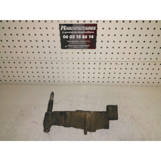 support boite de vitesse Renault Kangoo 1,9 dci  Ref : 7700415097