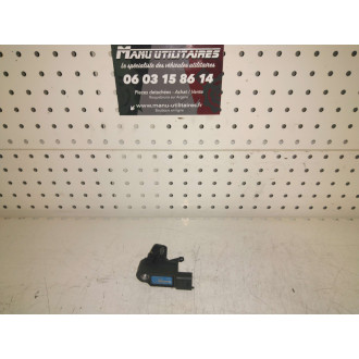 capteur de pression d'air Renault trafic 2.0l Ref : 0281002740