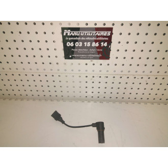 capteur vilebrequin Iveco 2,3l HPI Ref : 0281002513