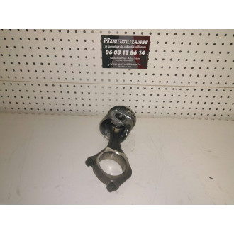 piston Iveco 2,3l HPI Ref : 