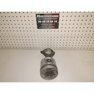 piston Iveco 2,3 L HPI  Ref : 