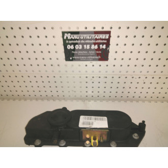 cache culbuteur Iveco 2,3L HPI  Ref : 504062560