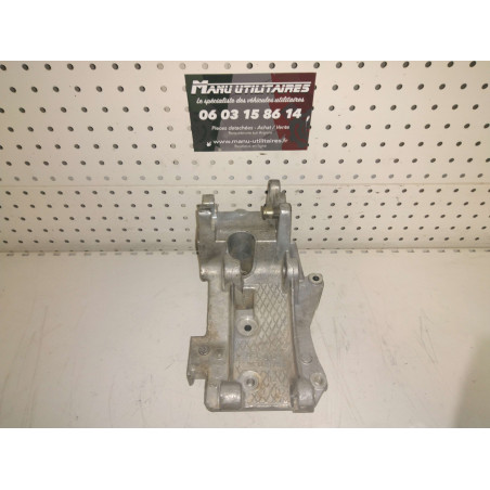 support de générateur alternateur  Ref : 96438329