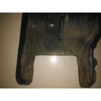 support/coussin moteur Renault Master 2 2,8l Ref : 7700308754E