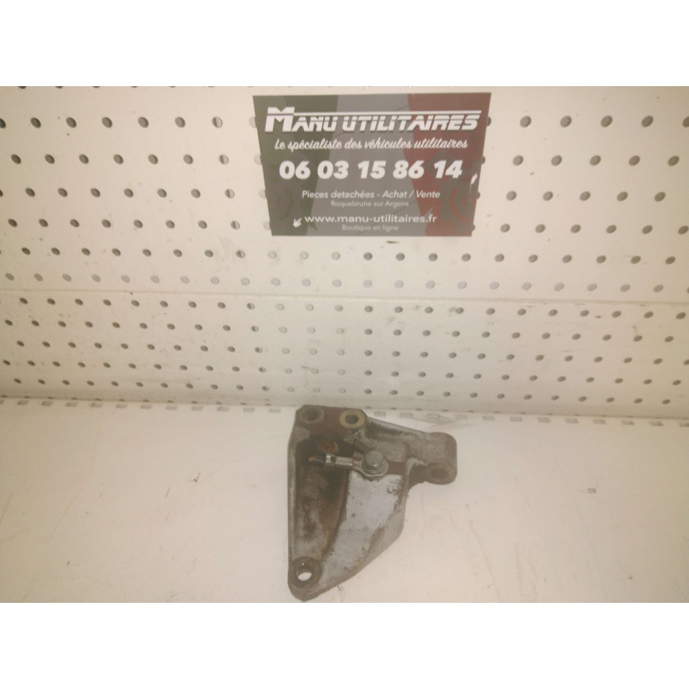 support suspension moteur master 2 2,8l Ref : 4856559