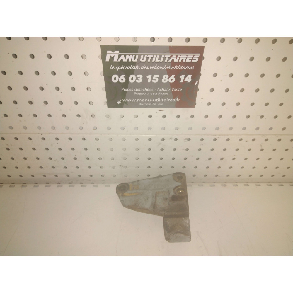 Support suspension moteur Renault master 2 2,8l Ref : 98430296