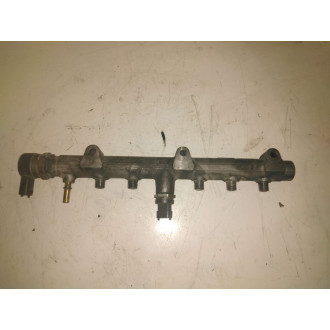 rampe injection hyundai H1 2,5 Ref : 