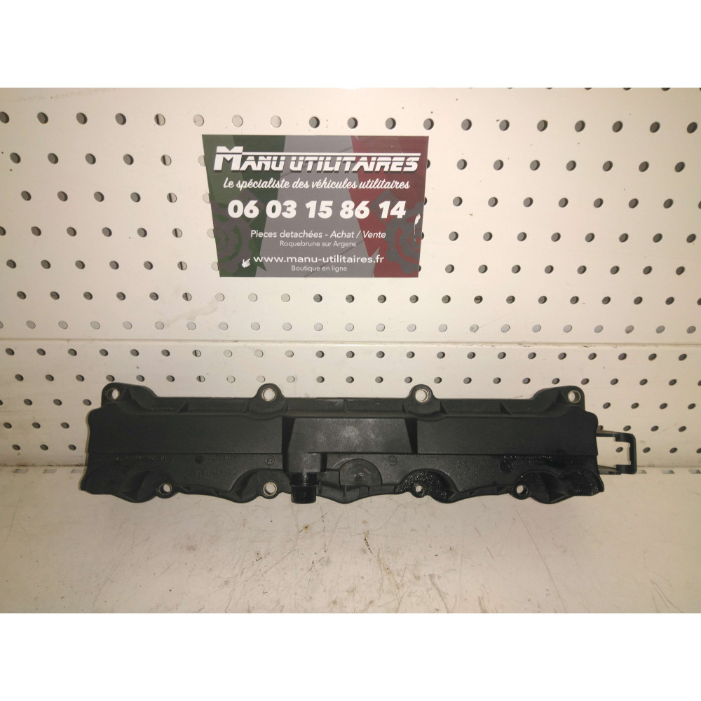 cache culbuteur couvercle culasse Citroën berlingo 1,6 HDi essence  Ref : 99089320