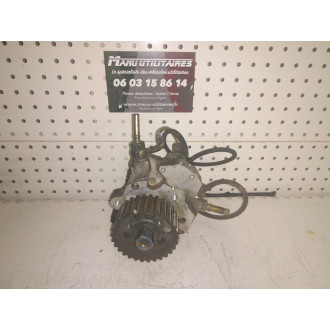 pompe a injection carburant a haute pression Iveco  Ref : 0445020008