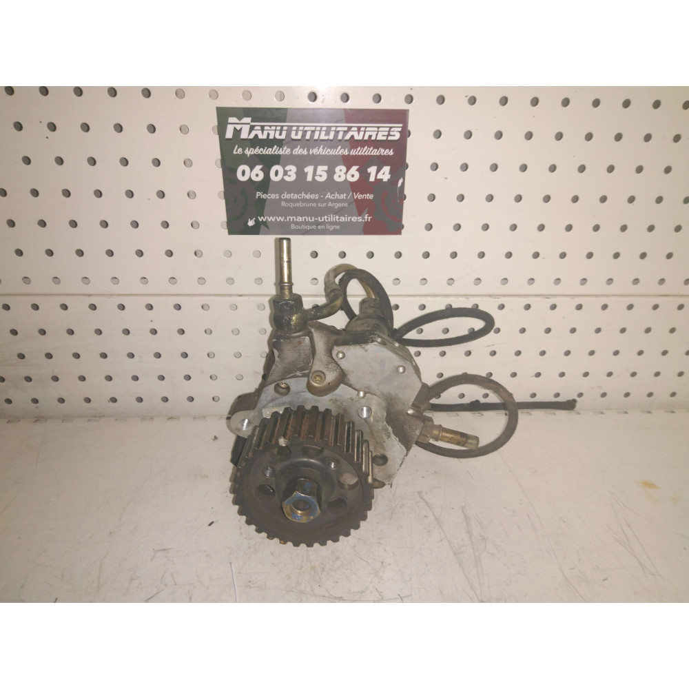 pompe a injection carburant a haute pression Iveco  Ref : 0445020008