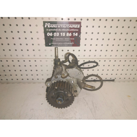 pompe a injection carburant a haute pression Iveco  Ref : 0445020008