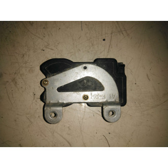 boitier serrure centralisé hyundai avant droit  Ref : 95740-4A020