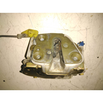serrure avant gauche nissan Cabstar  Ref : 
