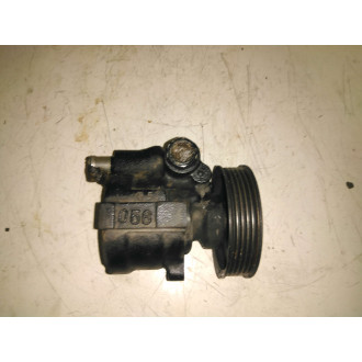 pompe direction assistée Renault trafic 1 Ref : 6006003645