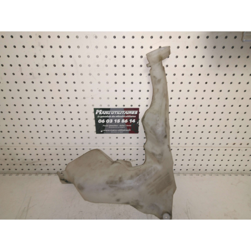 réservoir lave glace Renault Mascott  Ref : 8200146985