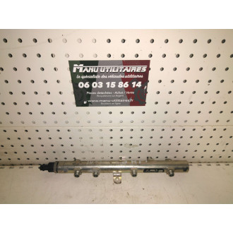 rampe d'injection Iveco 2,3 HPI Ref : 0445214059