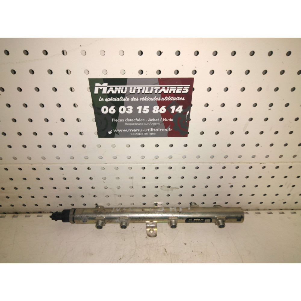 rampe d'injection Iveco 2,3 HPI Ref : 0445214059