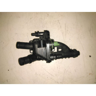 boitier thermostat berlingo Partner 1,6hdi Ref : 9684588980