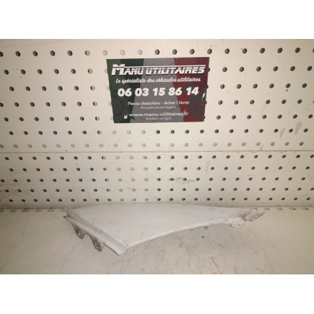 moulure sous phare Peugeot boxer 3 droit  Ref : 1306530070