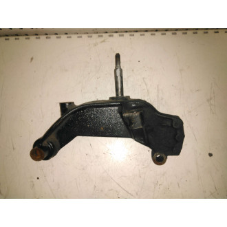 support boite de vitesse trafic II 1,9 dci  Ref : 8200153751A