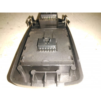 bouton lève vitre iveco 12-14 Ref : 