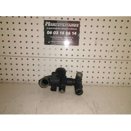 boitier thermostat jumper 3 06-14 Ref : 6C1Q-8A586-AC