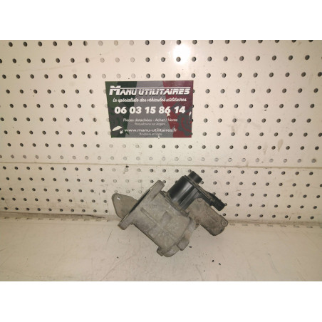 boitier papillon caddy 04-10 Ref : 03G129637A