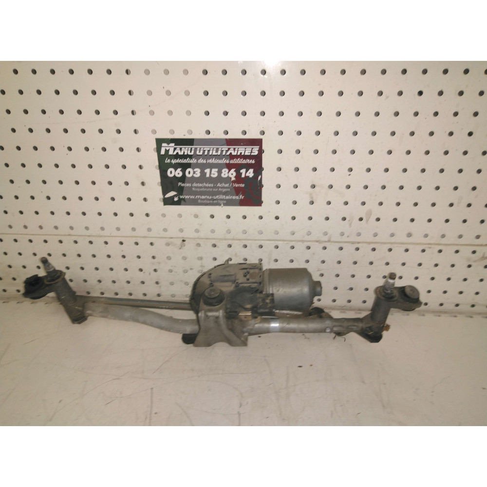 moteur d'essuie glace caddy 04-10 Ref : 2K1955023G