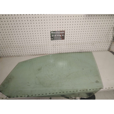 vitre caddy 04-10 Ref : 