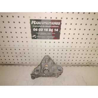 support moteur trafic 2,0 dci  Ref : 8200292833
