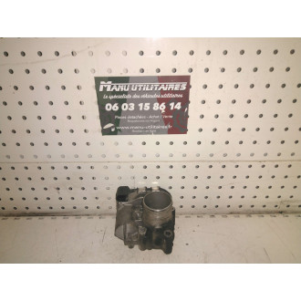 volet papillon trafic 2,0 dci  Ref : 8200330810