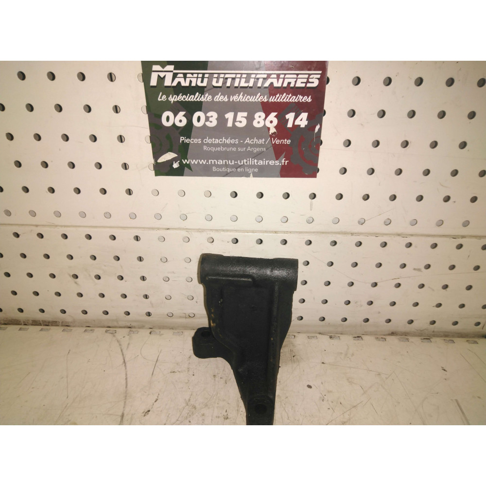 support alternateur bongo 95-05 Ref : 