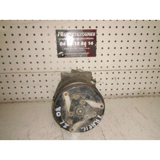 compresseur de climatisation trafic 2006-2014 Ref : 8200454172