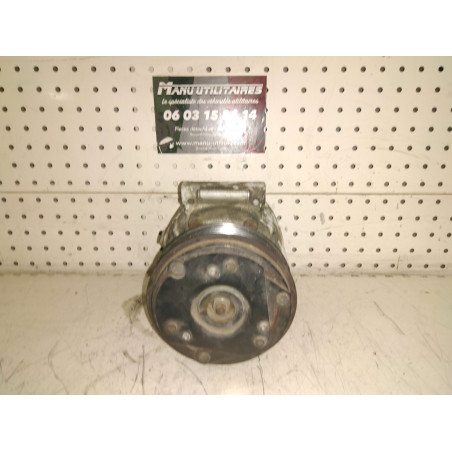 compresseur de climatisation trafic 1998-2001 Ref : 7700165765