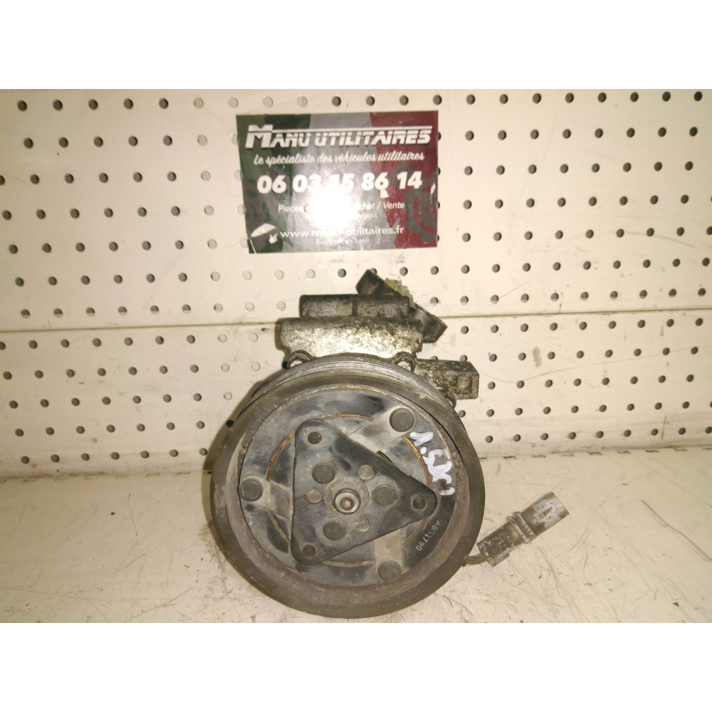 compresseur De climatisation Kangoo 2003-2008 Ref : 8200365787