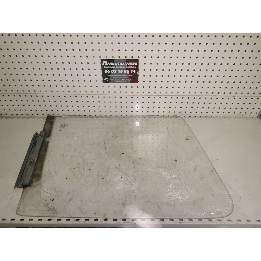 vitre sprinter 2000-2006 Ref : 