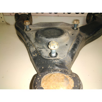 Triangle de suspension avant Sprinter Ref : 
