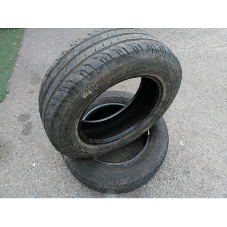 2 pneus Continental 205/65R16C  Ref : 
