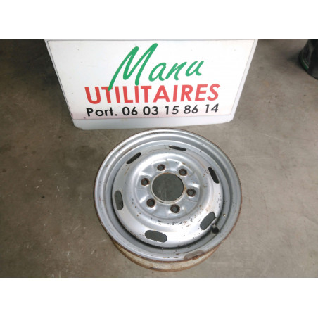 Jante avant Mazda bongo 15 pouces Ref : 