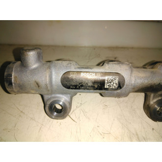 Rampe a injection Renault master 2.3L Ref : 0445214258