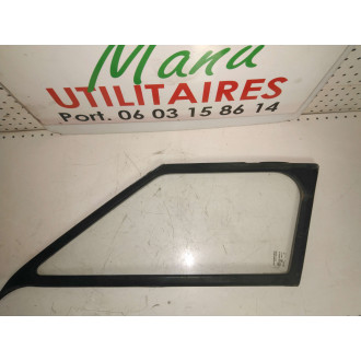 vitre custode sprinter année 2009 avant droite Ref : 