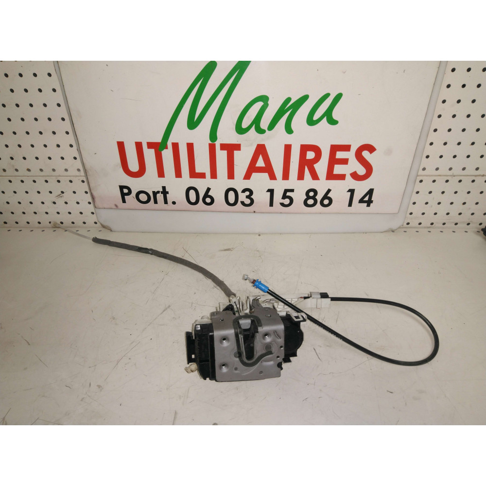 serrure de porte sprinter année 2009 avant gauche Ref : 45111168