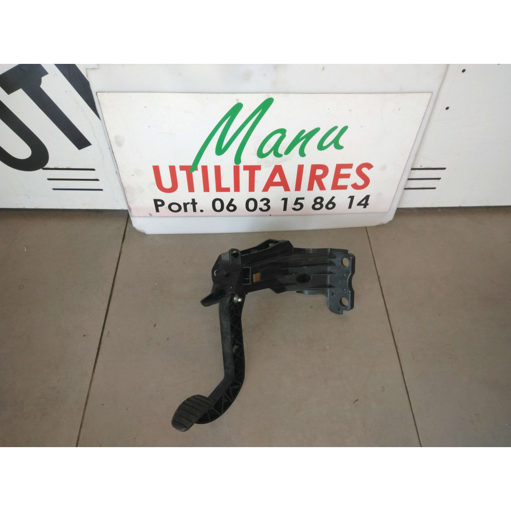 pédale embrayage master 3 année 2014-2019 Ref : 
