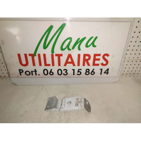 charniere porte arrière master 3 année 2014 2019 position g/d Ref : 844009783r
