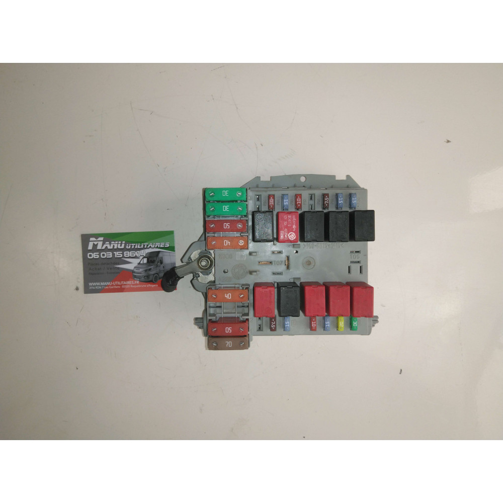 Boitier fusibles Boxer Ducato Jumper 02-06 Ref : 1332043080